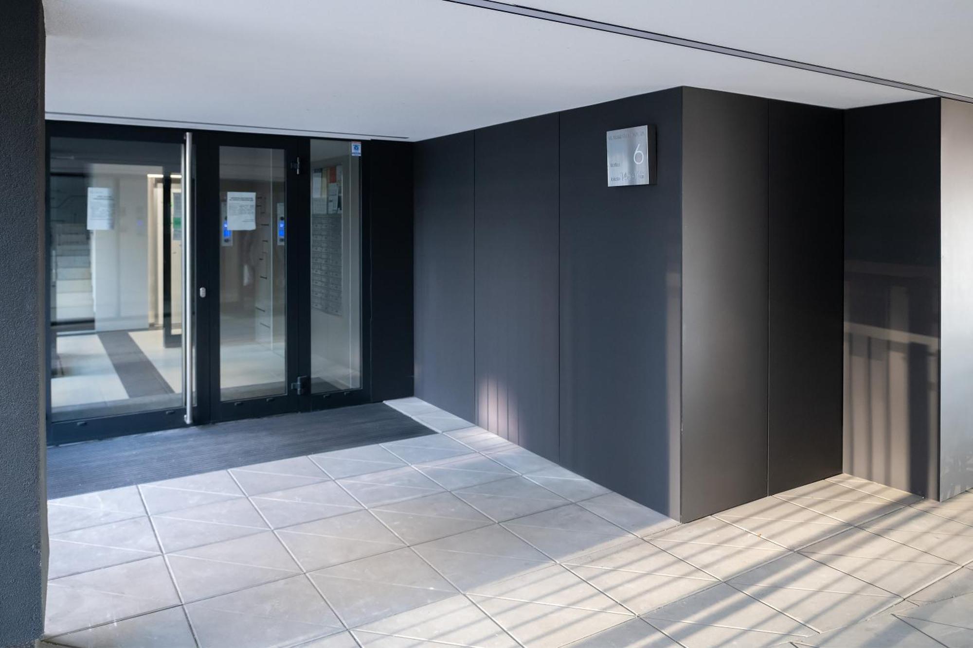 P&o Corporate Serviced Cybernetyki Apartment *